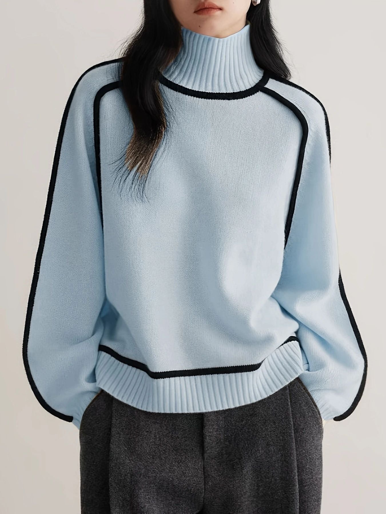 FIORA | Soft Cashmere Turtleneck Sweater